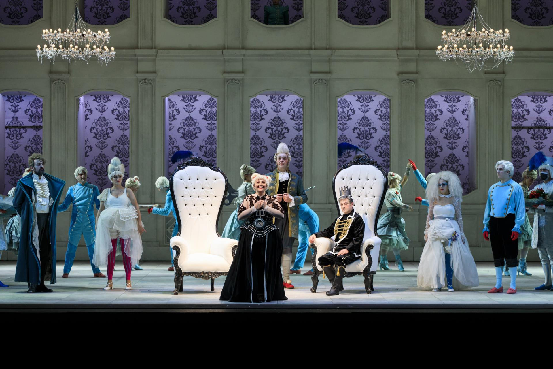 Cenerentola (Foto Casaluci Ranzi) Cenerentola (Foto Casaluci Ranzi)