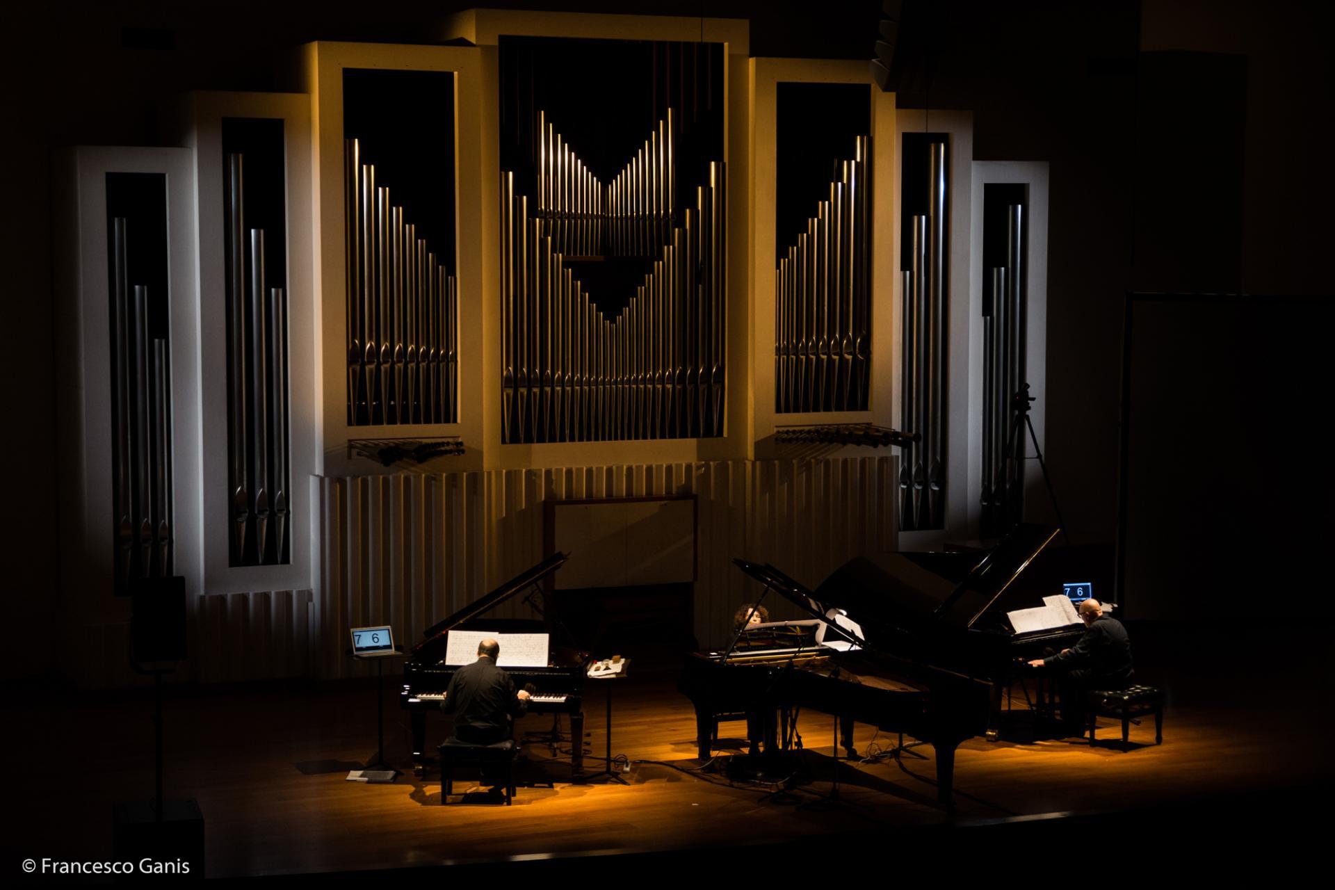 Foto di Francesco Ganis - Tre pianoforti 