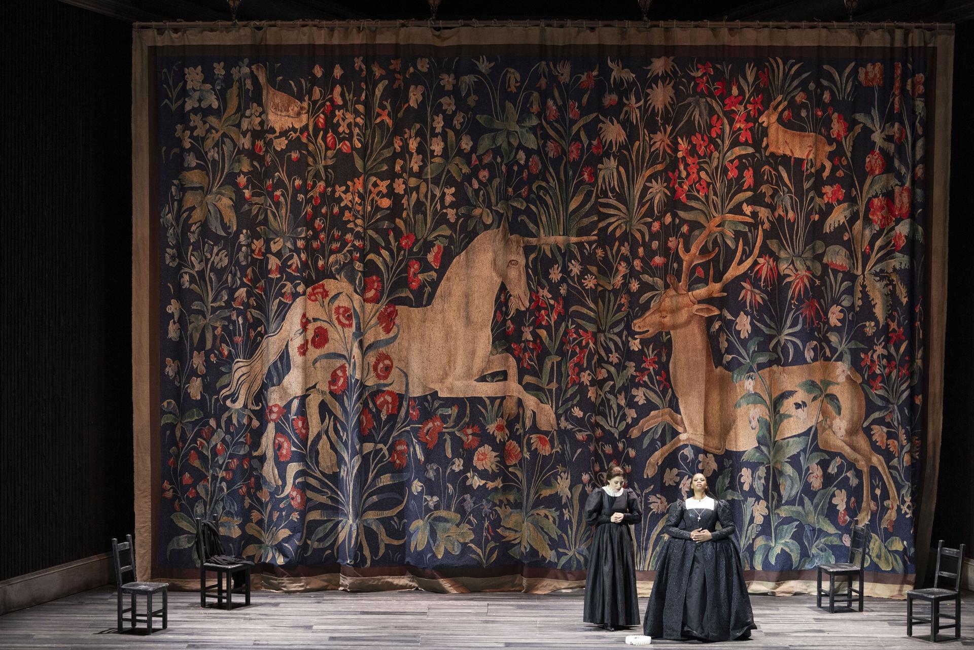 Maria Stuarda (Foto Luciano Romano) Maria Stuarda (Foto Luciano Romano)