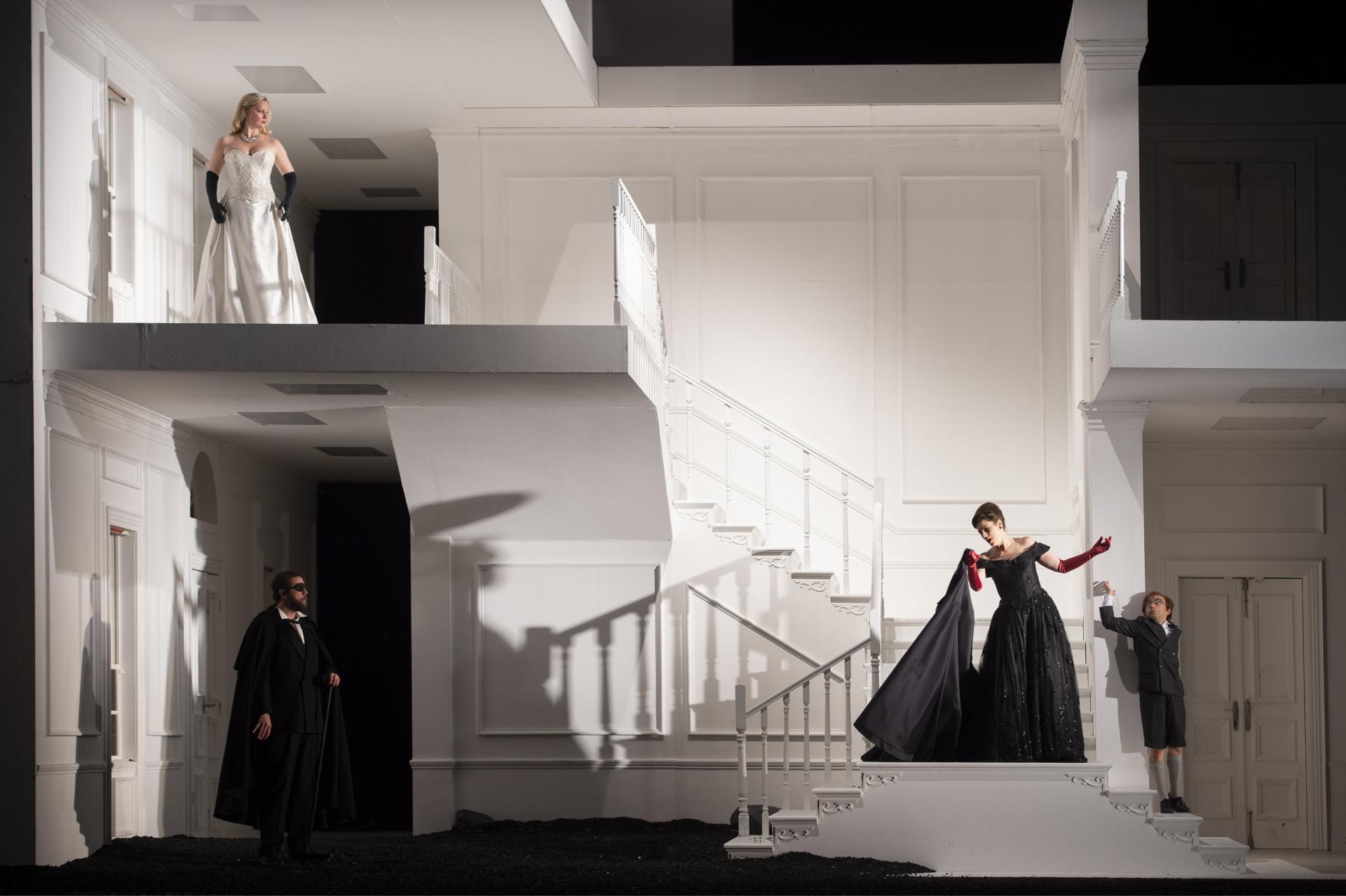 Rodelinda (Foto Monika Ritterhaus) Rodelinda (Foto Monika Ritterhaus)