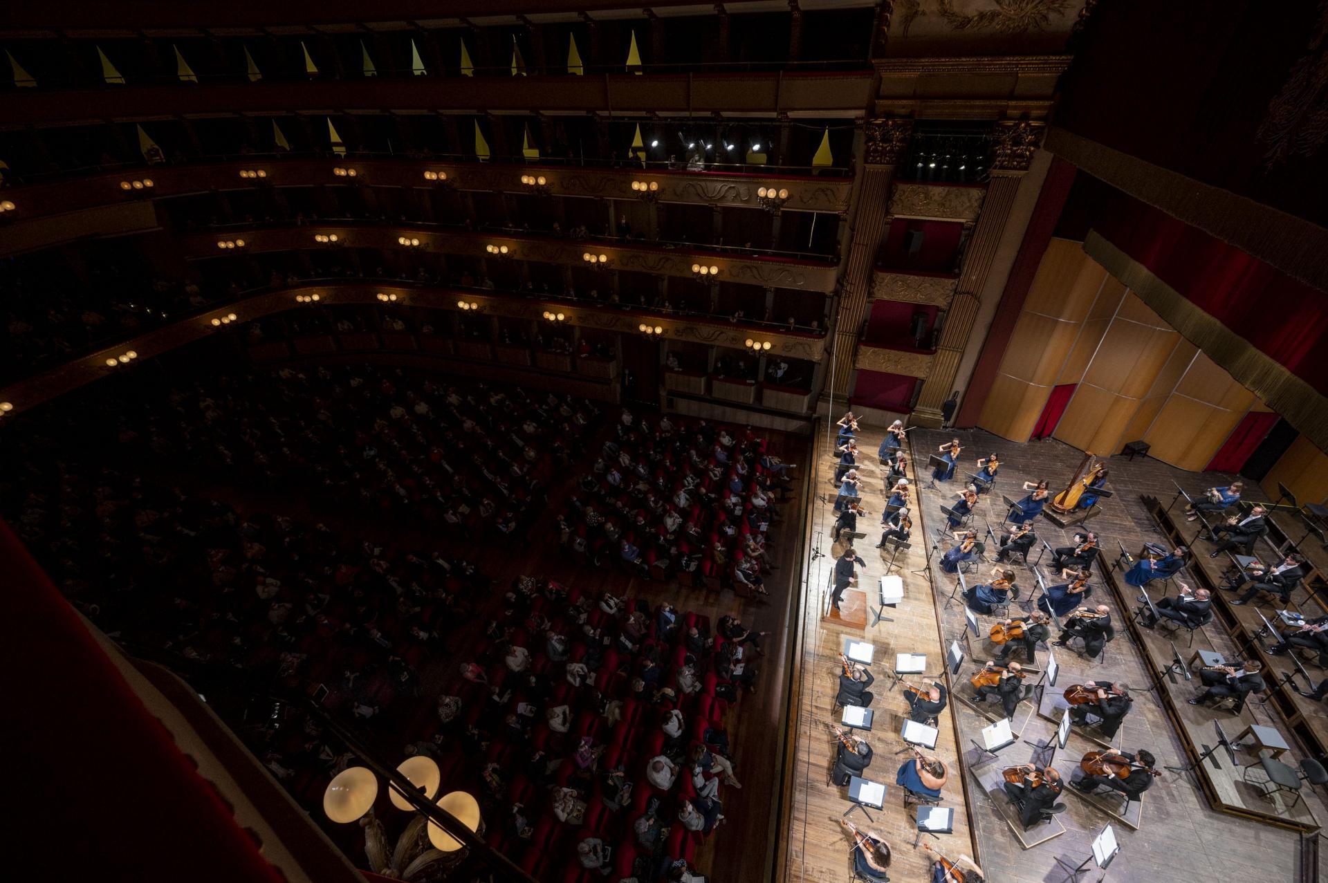 Orchestra della Toscana (foto Claudio Giovannini)