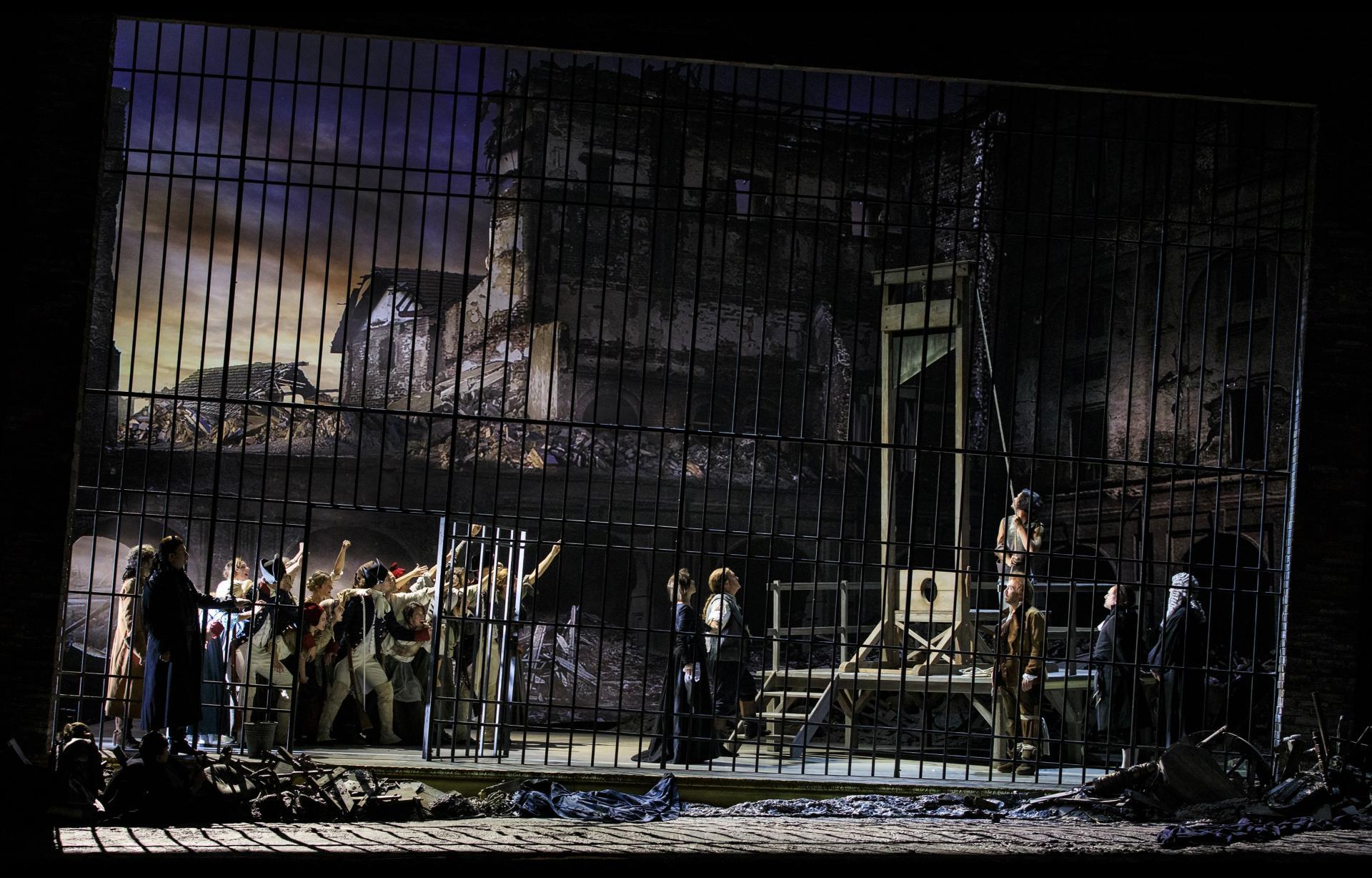 Andrea Chénier (Foto Andrea Ranzi) Andrea Chénier (Foto Andrea Ranzi)