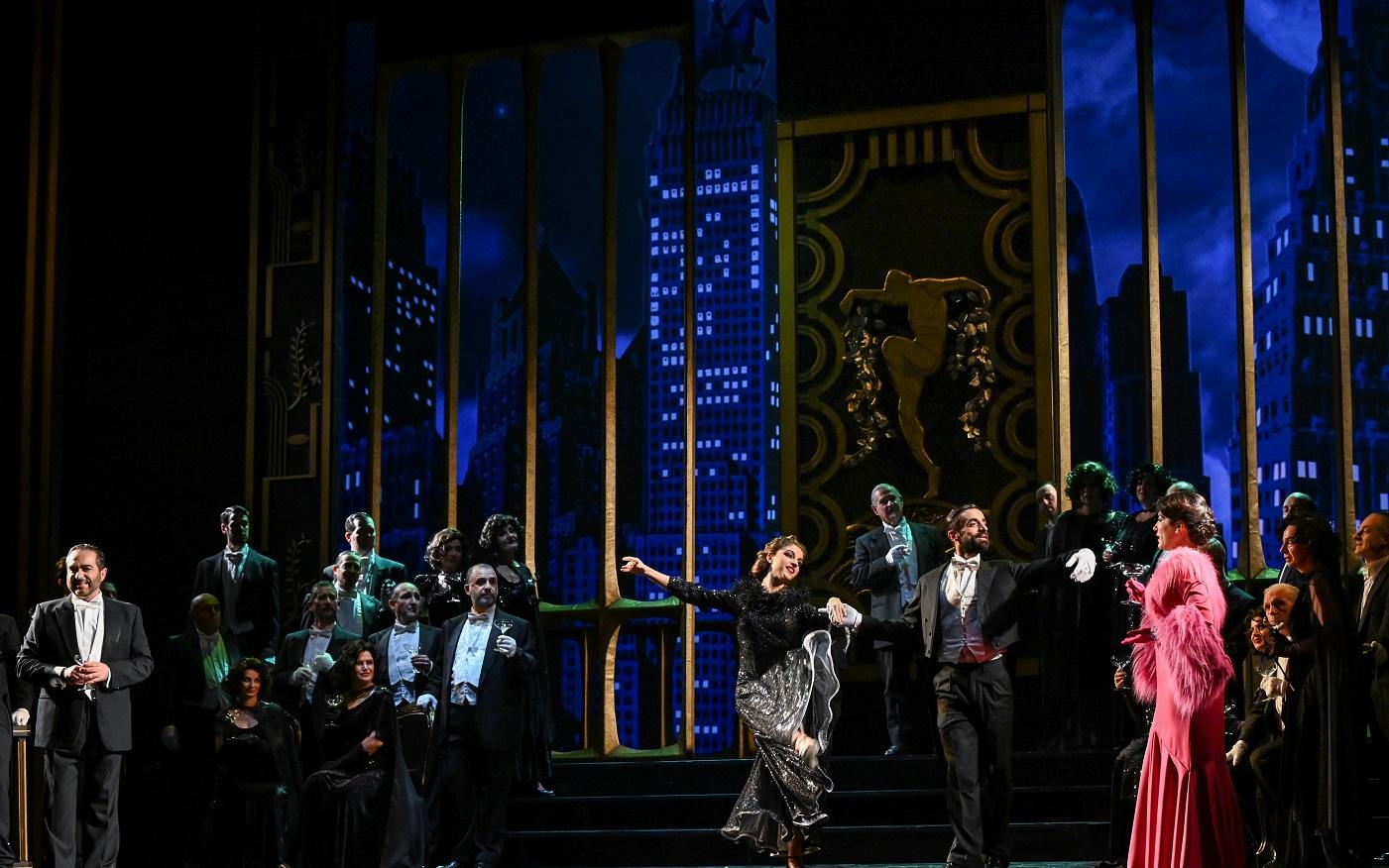 La Traviata (Foto Valentina Zanaga) La Traviata (Foto Valentina Zanaga)