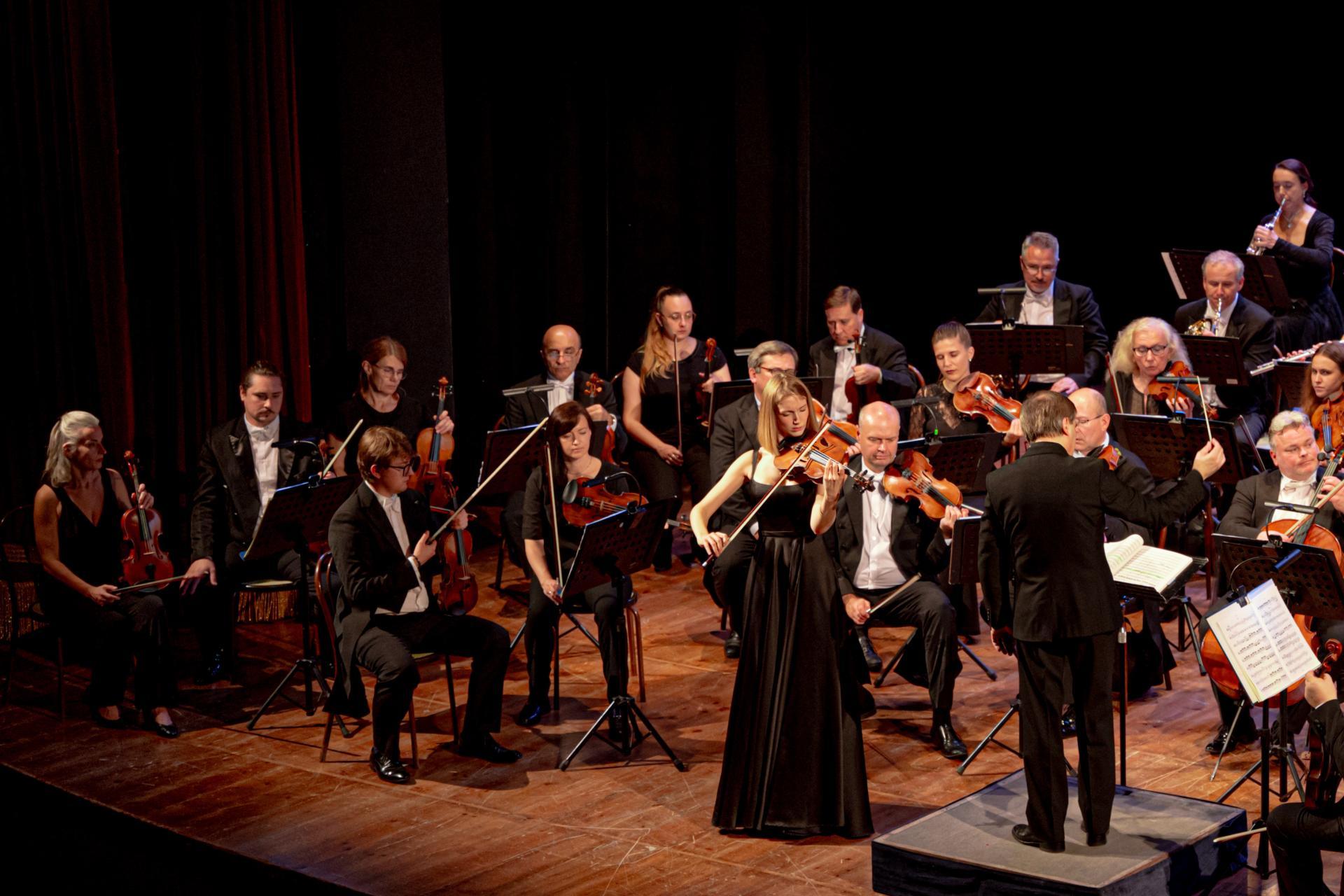 Giulia Rimonda e Severoceská Filharmonie (Foto di Veronica Regano) Giulia Rimonda e Severoceská Filharmonie (Foto di Veronica Regano)