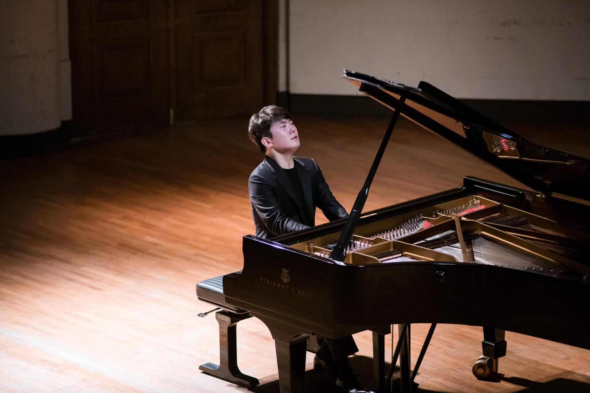 Seong-Jin Cho (Foto Federico Cardamone) Seong-Jin Cho (Foto Federico Cardamone)