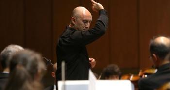 Marco Angius  con l'Orchestra di Padova e del Veneto